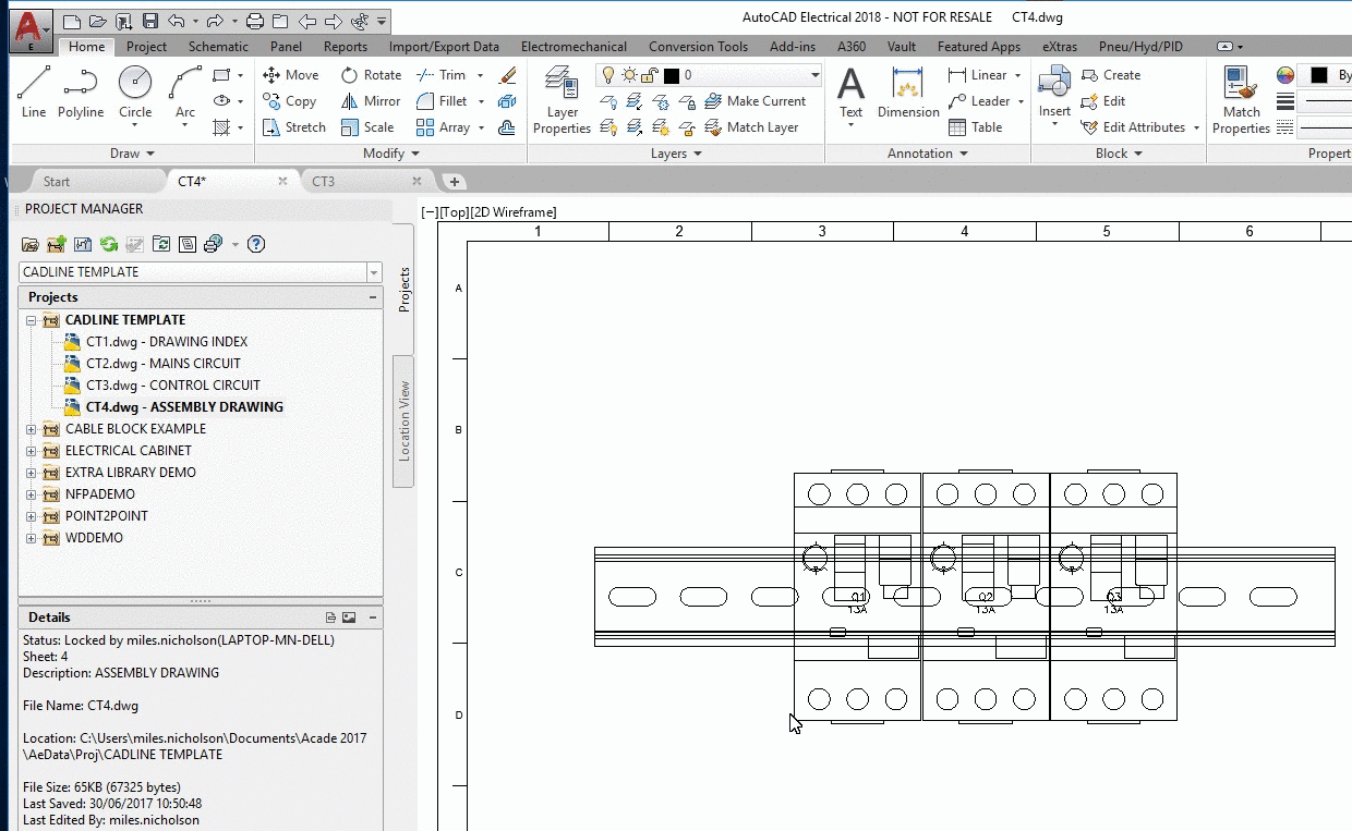 Displaying_Objects_in_the_Correct_Order.gif